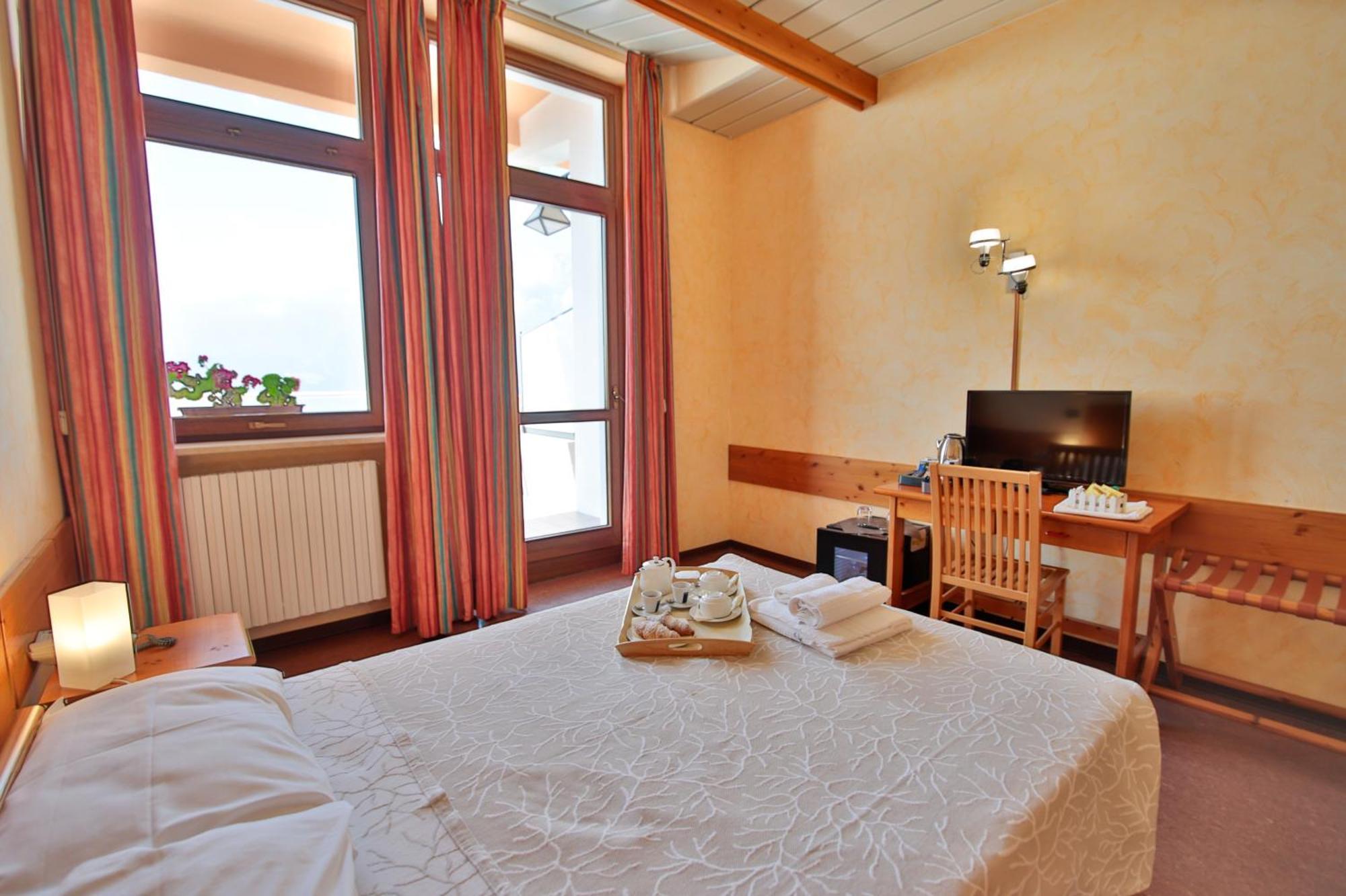 Pracatinat Hotel & Restaurant Fenestrelle Eksteriør bilde